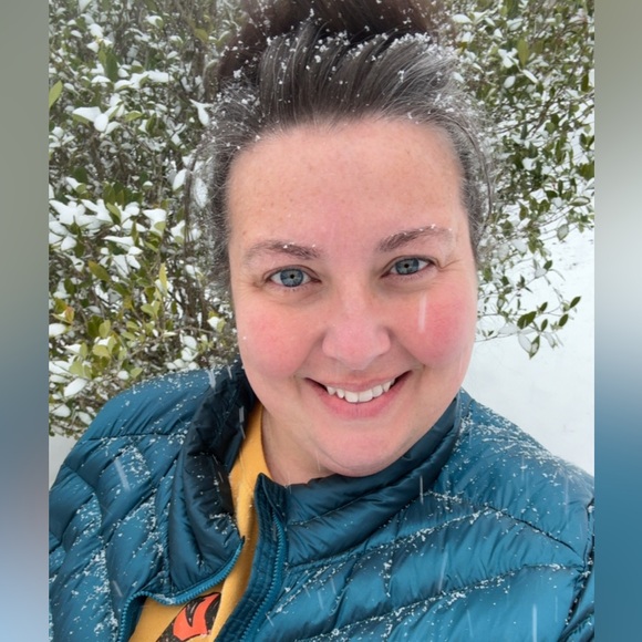 Meet your Posher, Julinda - Picture 2 of 3